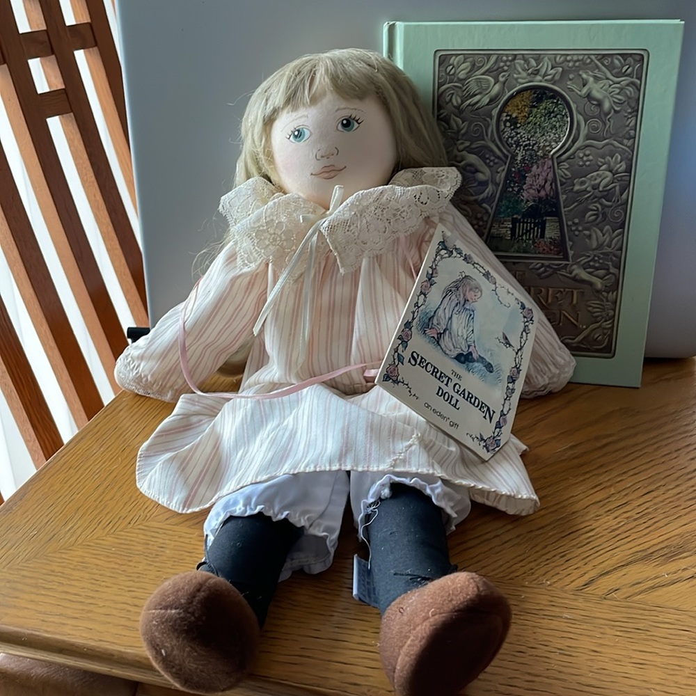 THE SECRET GARDEN Doll and Book ~ 15.5" Cloth Doll ~ Eden Toys Inc.